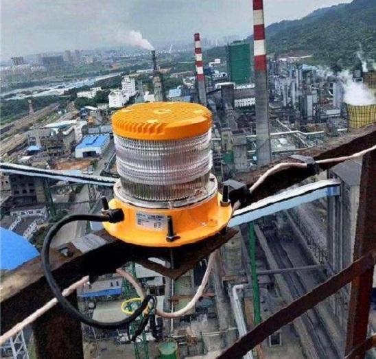 烟囱航空障碍灯安装支架怎么设计？